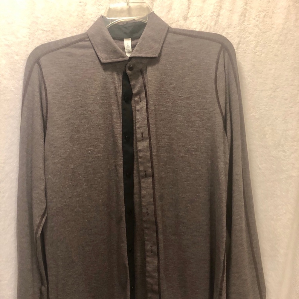 Men’s Medium Plum Purple Lululemon Button-Up Shirt
